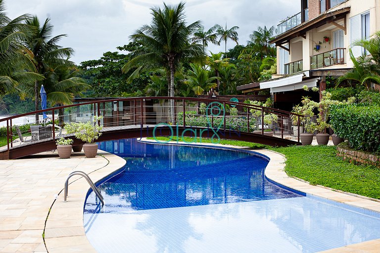 Casa Pé na Areia em Cond. com Piscina Aquecida